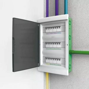 CAJA PARA TERMICAS EMBUTIR 48 BOCAS TAPA FUME Q ENERGY - GENROD - Vista 1