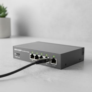 SWICHT POE 4 PUERTOS DS-3E0105P-E/M HIKVISION - Vista 4