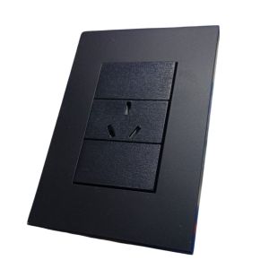 LLAVE ARMADA TOMA 10A JELUZ PLATINUM NEGRO