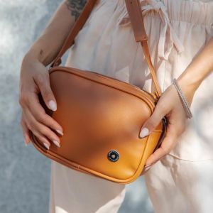 CARTERA BANDOLERA JULI MODERNA C/ CIERRE ECO CUERO LIBERTA - Vista 16