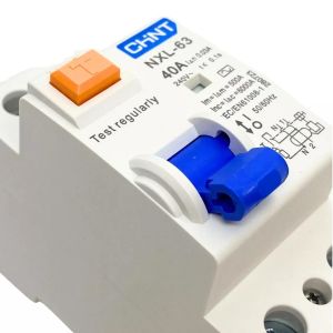 DISYUNTOR BIPOLAR 2X40A 30 MA (CLASE AC) 6KA CHINT - Vista 4