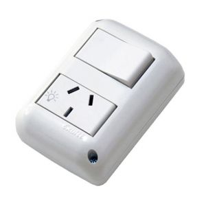 SET ARMADO  1 INTERRUPTOR Y 1 TOMACORRIENTE 10A DE SUPERFICIE (1 PUNTO Y TOMA)  LINEA URBANA EXULTT