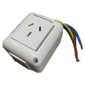 PROTECTOR DE TENSION C/ TOMA 20A - Vista 2