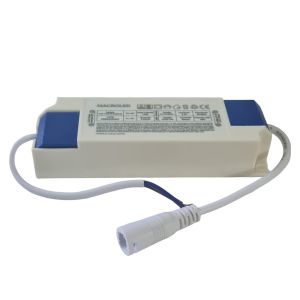DRIVER PARA PANEL 40W 30X120 MACROLED - Vista 2