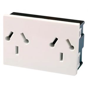 TOMA C/TIERRA DOBLE 10A 220V COMBINACIóN 3 PLANAS/2 REDONDAS PREFIT CAMBRE